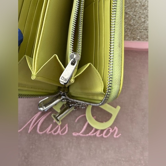 DIOR AUTHENTIC ZIPPER VINTAGE WALLET WITH POUCH - Picture 9 of 9